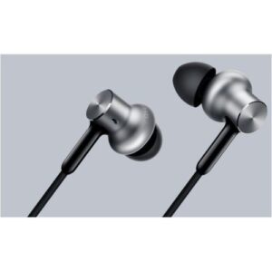 mi in earphones
